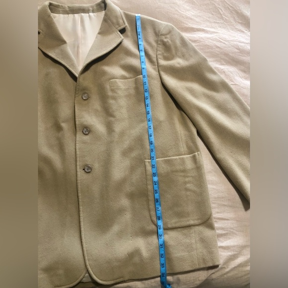 Men’s Cashmere Blazer. Tan. Size 2XL. See pics for measurements. - Picture 7 of 10